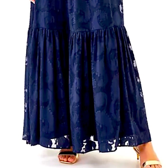 Mollylynn Clip Maxi Dress - Picture 3 of 3